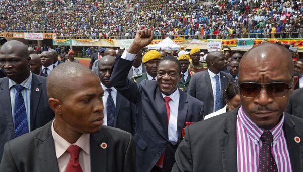 Эммерсон Мнангагва на церемонии инаугурации в Хараре, Зимбабве. 24 ноября 2017