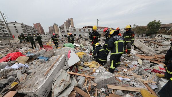 Последствия взрыва в китайском городе Нинбо