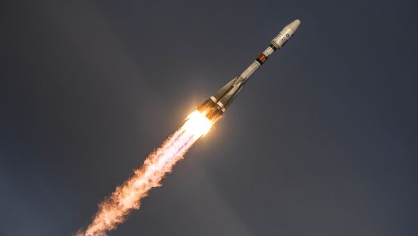 Старт ракеты-носителя Союз-2.1б с космическим аппаратом дистанционного зондирования Земли Метеор №2-1 и с 17 иностранными аппаратами с космодрома Восточный. 28 ноября 2017