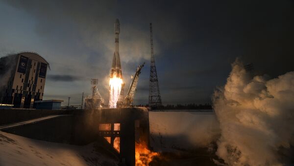 Старт ракеты-носителя Союз-2.1б с космическим аппаратом Метеор №2-1 с космодрома Восточный. 28 ноября 2017