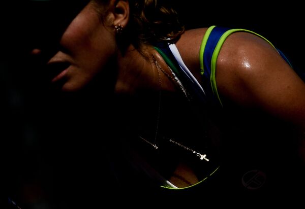 Екатерина Макарова (Россия) в матче женского одиночного разряда Открытого Чемпионата Франции по теннису против Леси Цуренко (Украина)