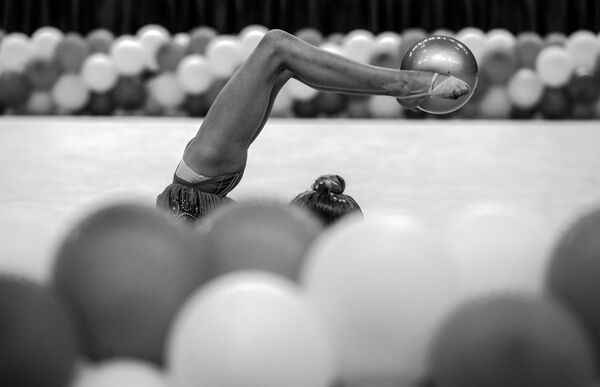 Участница VI Открытого турнира по художественной гимнастике на призы Яны Батыршиной в Универсальном спортивном зале МГИМО