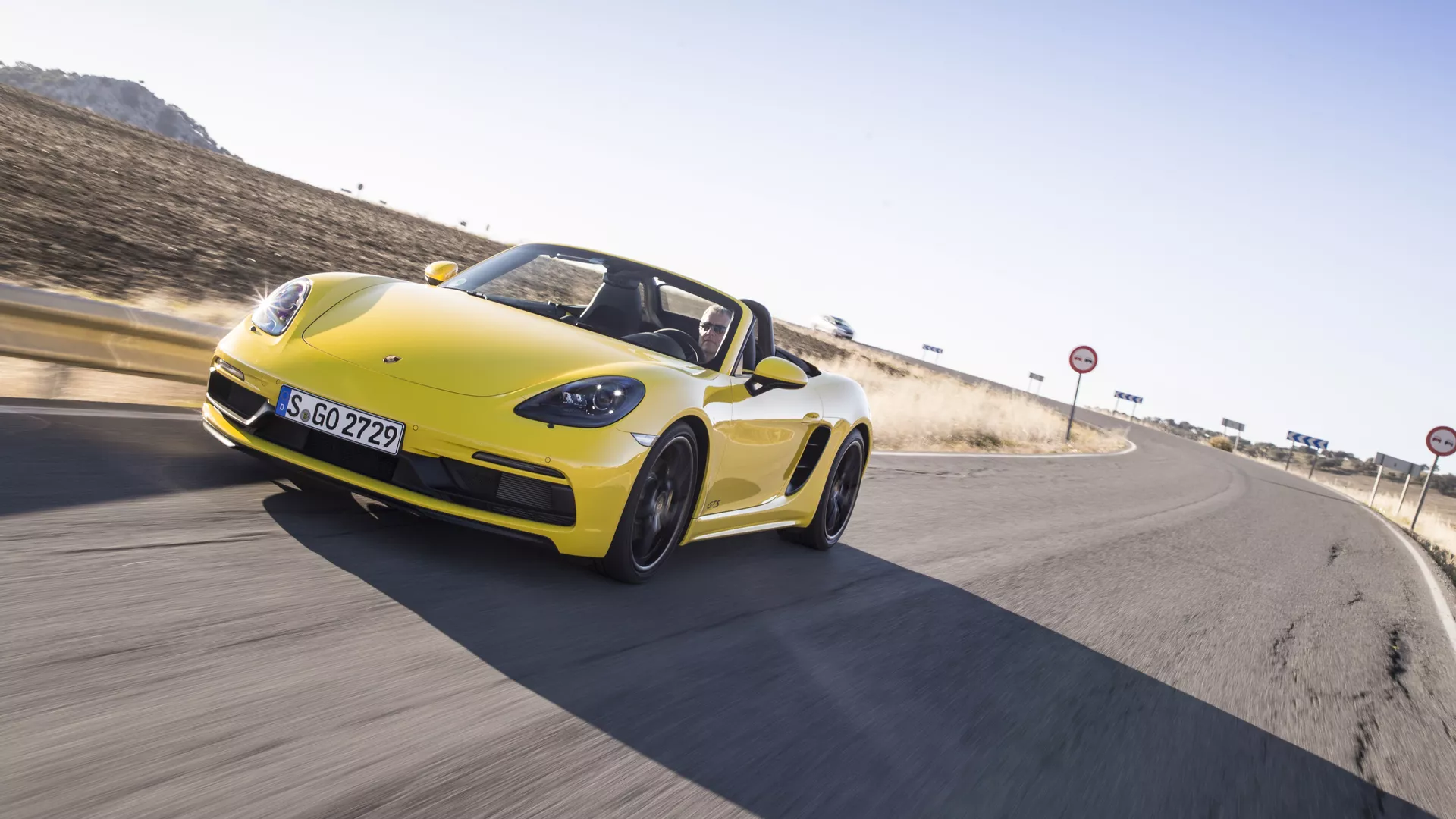 Немецкий коммунист Натке рассказал об украинцах, ездящих на золотых Porsche
