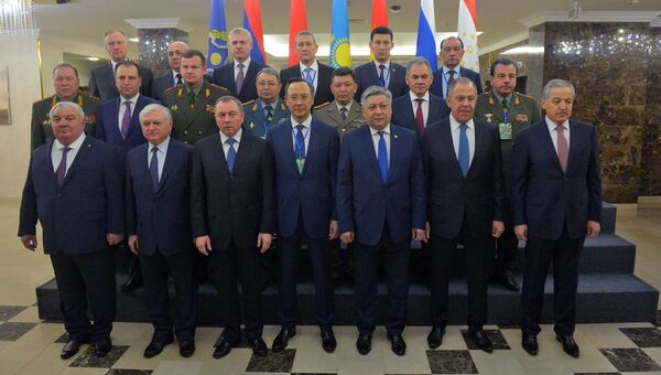 Участники саммита ОДКБ в Минске. 30 ноября 2017