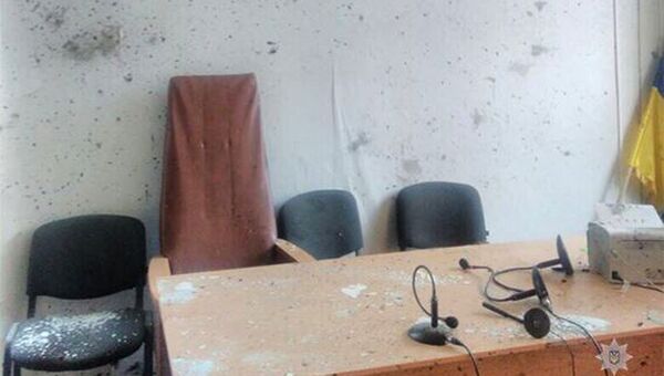 Место взрыва гранаты в суде украинского города Никополь