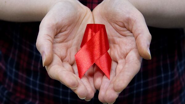 ВИЧ смертельно опасен и другие заблуждения о вирусе иммунодефицита человека