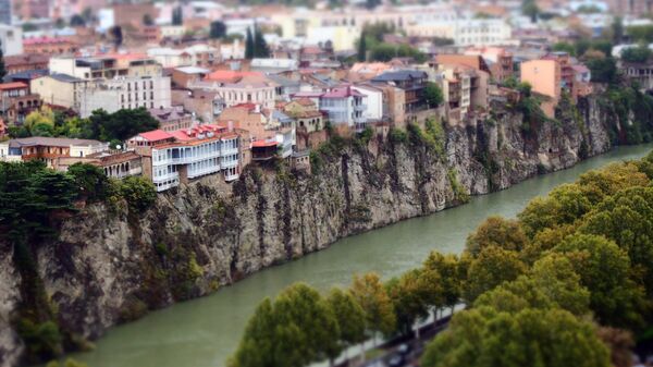 Река Кура и исторический центр Тбилиси. Архивное фото
