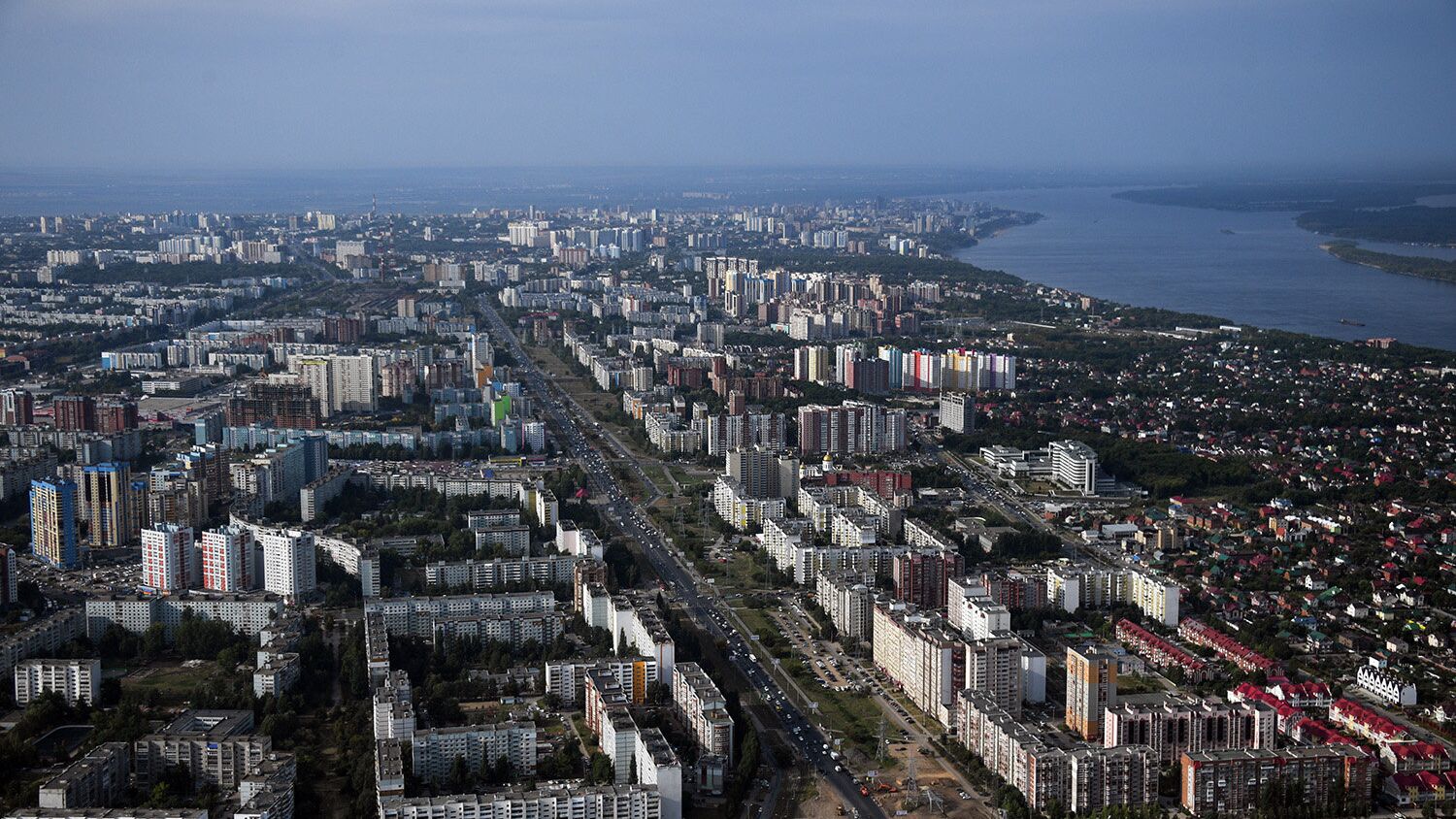 Вид на реку Волгу и город Самару. Архивное фото - РИА Новости, 1920, 05.06.2024