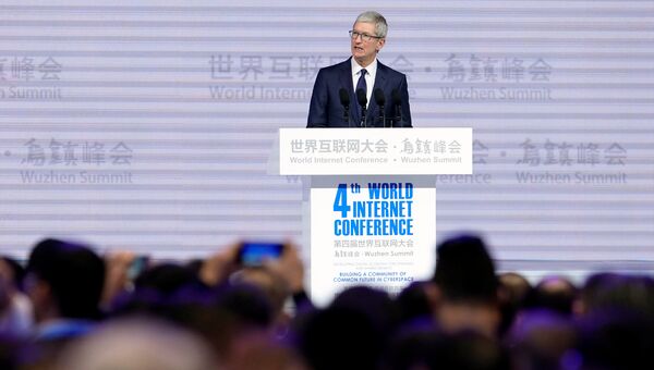 Генеральный директор Apple Тим Кук на церемонии открытия четвертой Всемирной интернет-конференции в Китае. 3 декабря 2017