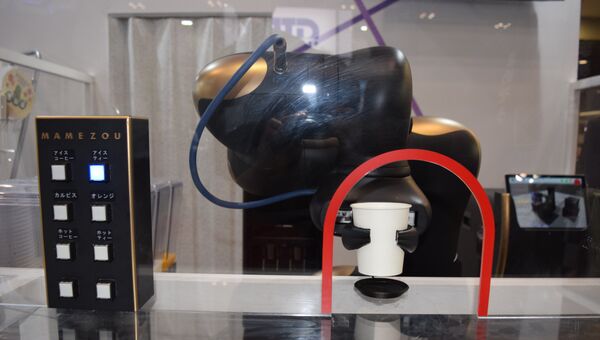 Робот на международной выставке роботов. Архивное фото