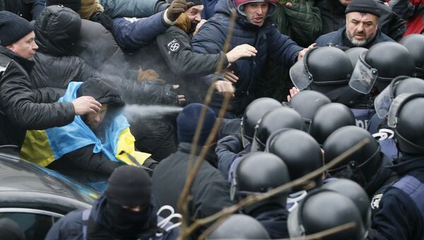 Столкновения сторонников Михаила Саакашвили с сотрудниками полиции в Киеве