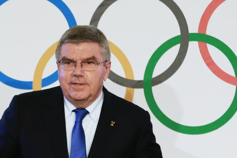Президент Международного олимпийского комитета Томас Бах на пресс-конференции по итогам заседания исполкома Международного олимпийского комитета в Лозанне. 5 декабря 2017 Президент Международного олимпийского комитета Томас Бах на пресс-конференции по итогам заседания исполкома Международного олимпийского комитета в Лозанне. 5 декабря 2017
