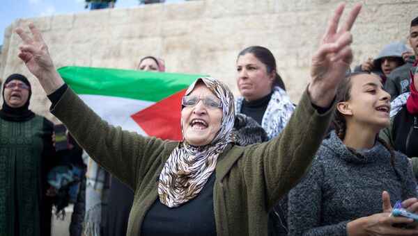 Палестинские женщины во время протеста у Дамасских ворот в Старом городе Иерусалима