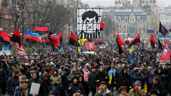 Участники митинга за закон об импичменте в Киеве, Украина. 10 декабря 2017