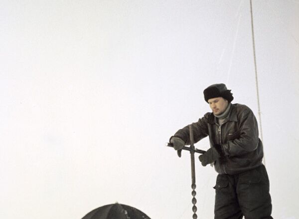 Полярник дрейфующей станции Северный полюс