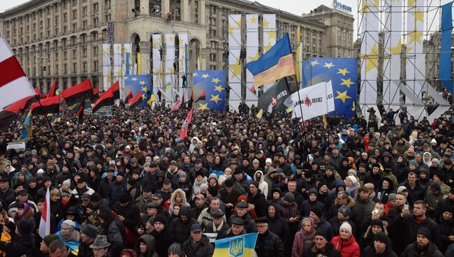 Участники акции протеста сторонников экс-президента Грузии Михаила Саакашвили с требованием принятия закона об импичменте в Киеве. 10 декабря 2017