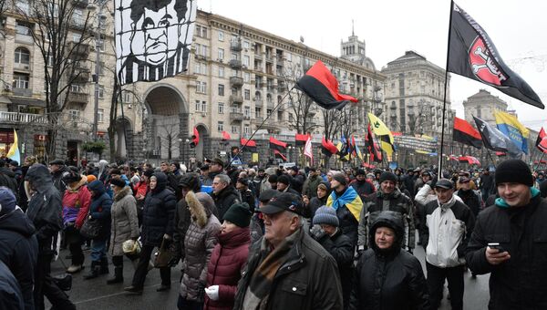 Участники акции протеста сторонников экс-президента Грузии Михаила Саакашвили с требованием принятия закона об импичменте в Киеве. 10 декабря 2017