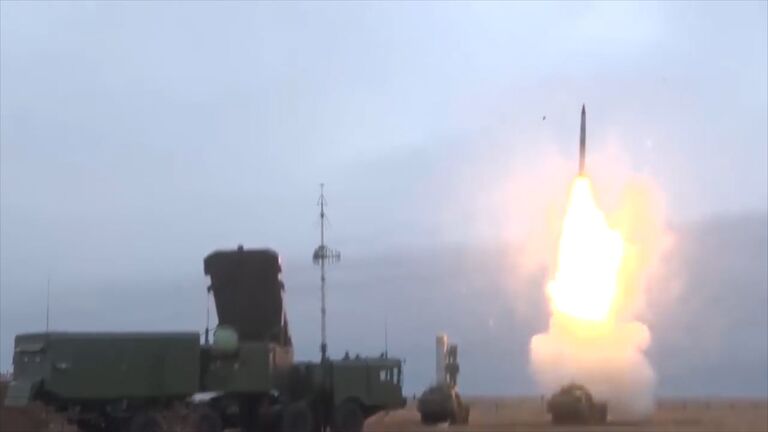 Разрушительный Триумф: ЗРК С-400 в действии Разрушительный Триумф: ЗРК С-400 в действии