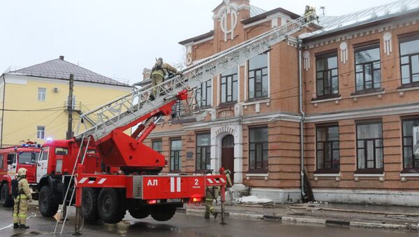 Ликвидация пожара на крыше учебного корпуса Рязанского государственного университета. 11 декабря 2017