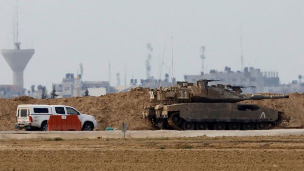 Израильский танк в районе сектора Газа. 10 декабря 2017