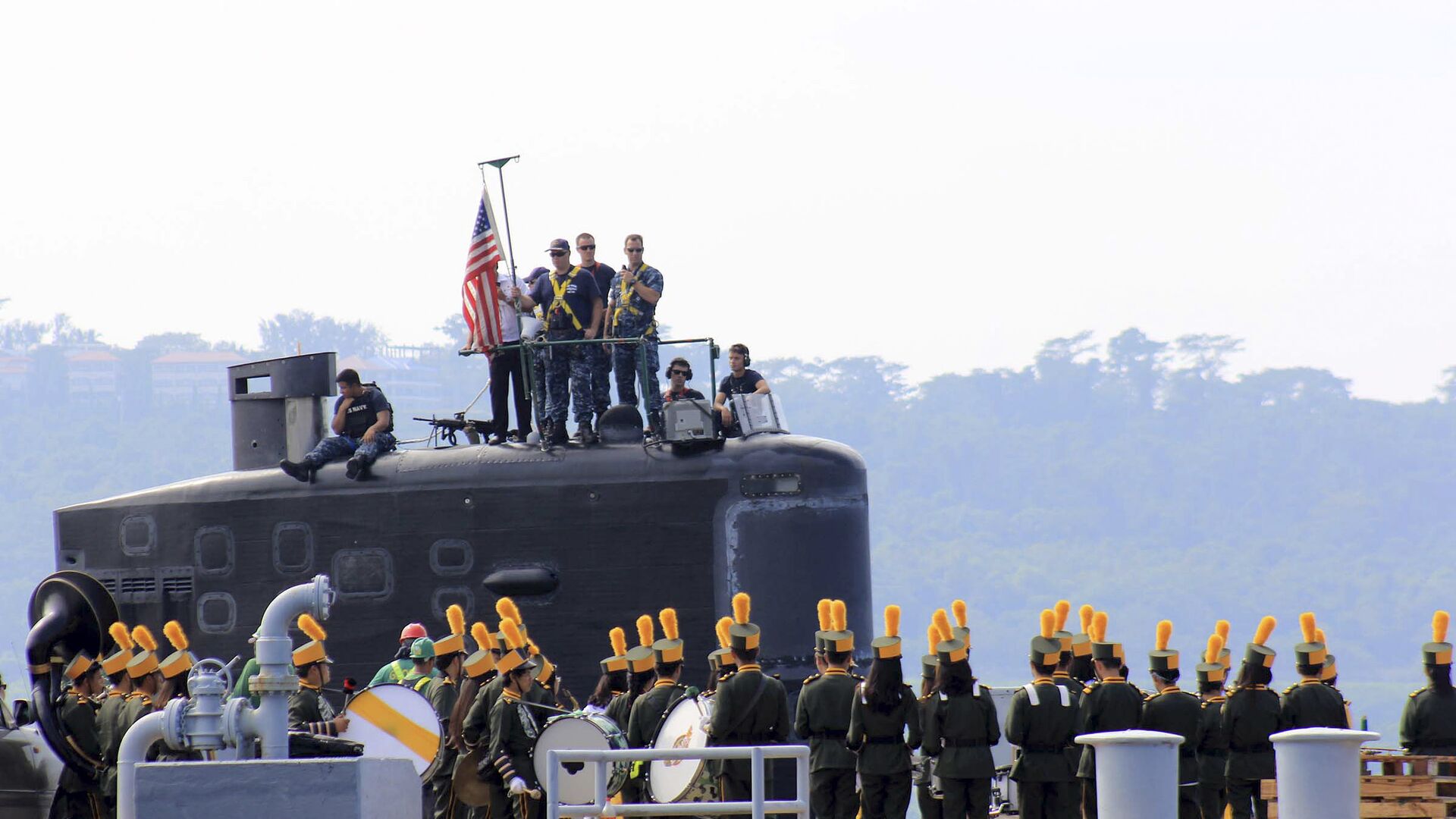 Американская подводная лодка USS Topeka в филиппинском порту Субик - РИА Новости, 1920, 18.06.2024