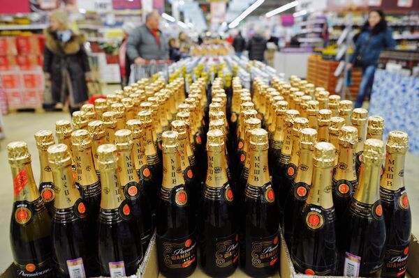 Алкогольная продукция в супермаркете Алкогольная продукция в супермаркете