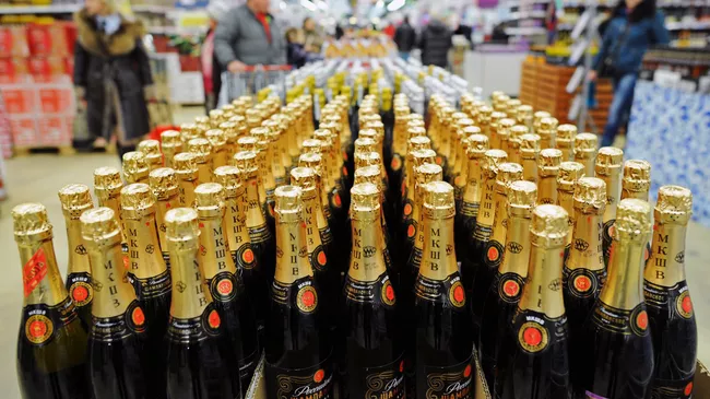 Алкогольная продукция в супермаркете