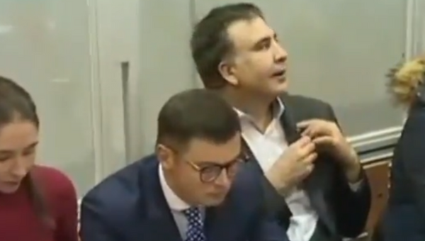 Блогер заподозрил Саакашвили в употреблении наркотиков