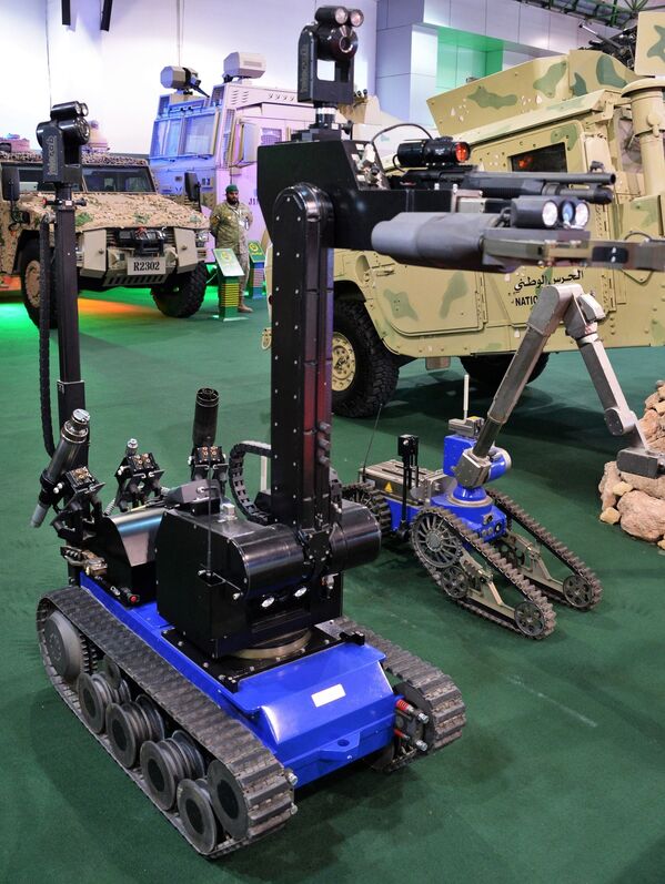 Робототехнические комплексы вооруженных сил Кувейта на международной выставке вооружения и военной техники Gulf Defence & Aerospace-2017 в Эль-Кувейте