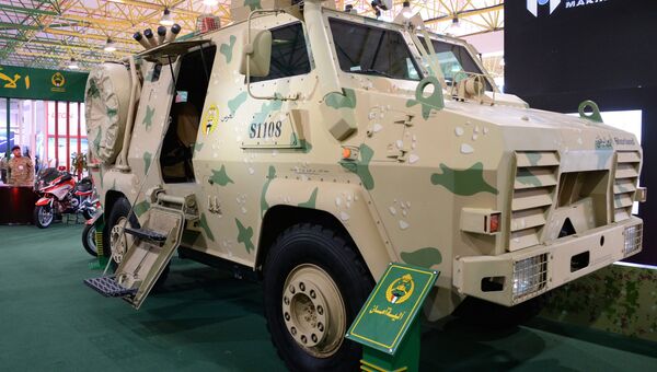 Бронеавтомобиль Национальной гвардии Кувейта на международной выставке вооружения и военной техники Gulf Defence & Aerospace-2017 в Эль-Кувейте