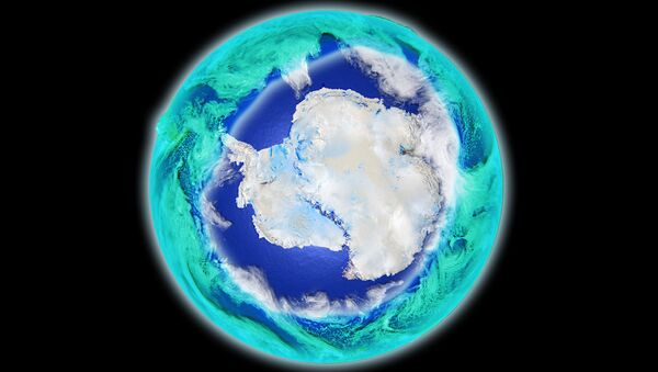 Так художник представил себе Антарктическую озоновую дыру