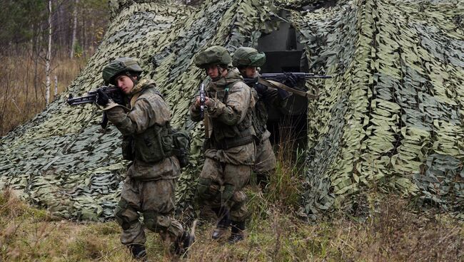 Военнослужащие ракетного соединения РВСН. Архивное фото