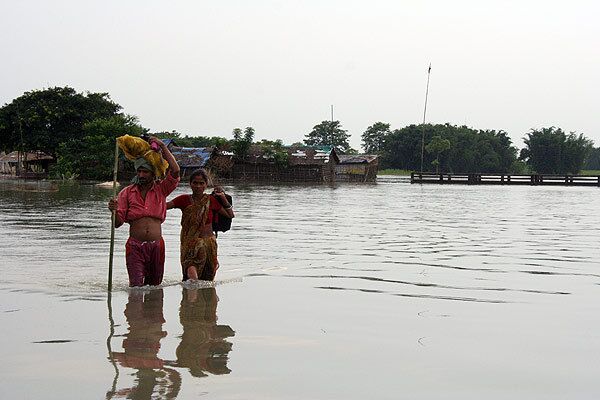 Катастрофическое наводнение в индийском штате Бихар, вызваное прорывом дамбы на гималайской реке Коси (сентябрь 2008 года)