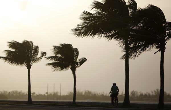 Ураган Джимена усилился в Тихом океане к югу от Мексики