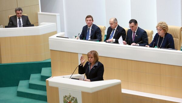 Председатель Центральной избирательной комиссии РФ Элла Памфилова выступает на заседании Совета Федерации РФ. 15 декабря 2017