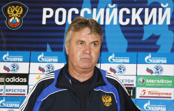 Главный тренер сборной России по футболу Гус Хиддинк