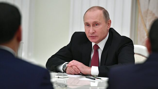 Владимир Путин во время встречи с руководителями спецслужб СНГ. 19 декабря 2017
