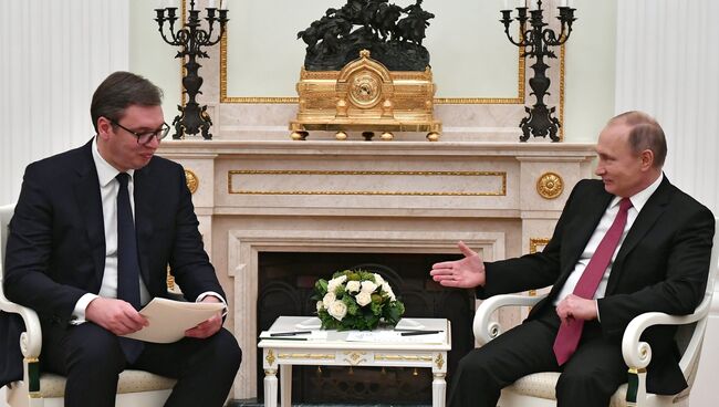 Президент РФ Владимир Путин и президент республики Сербии Александр Вучич. Архивное фото