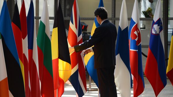 Флаги стран — участниц Европейского союза в Брюсселе