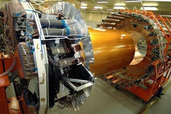 Большой адронный коллайдер - детектор ATLAS