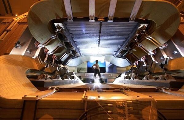 Большой адронный коллайдер - детектор LHCb 