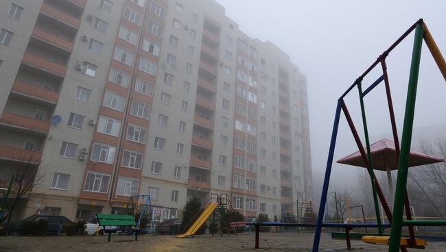 Ситуация около жилого дома в Ставрополе, где произошел взрыв гранаты. 20 декабря 2017