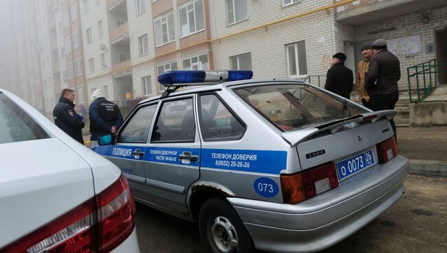 Ситуация около жилого дома в Ставрополе, где произошел взрыв гранаты. 20 декабря 2017