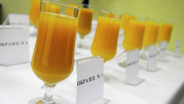 Специалисты проверили качество апельсинового сока в Красноярске