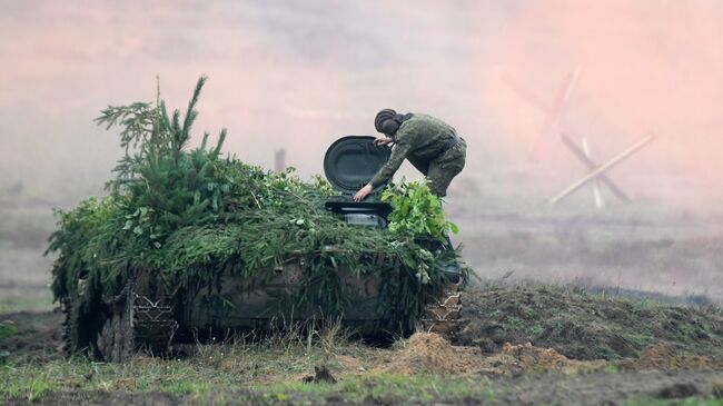 Совместные стратегические учения Белоруссии и России Запад-2017 на полигоне в Минской области