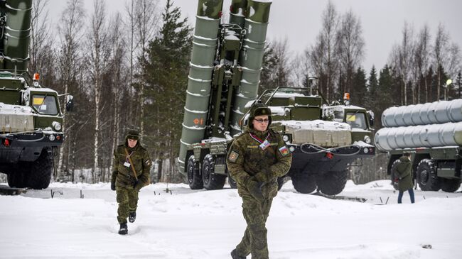 Военные учения с применением ЗРС С-400 в Ленинградской области