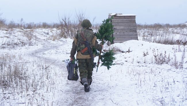 Военнослужащие Народной милиции ЛНР на передовых позициях. Архивное фото