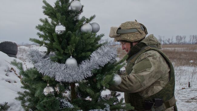 Военнослужащие Народной милиции ЛНР на передовых позициях. Архивное фото