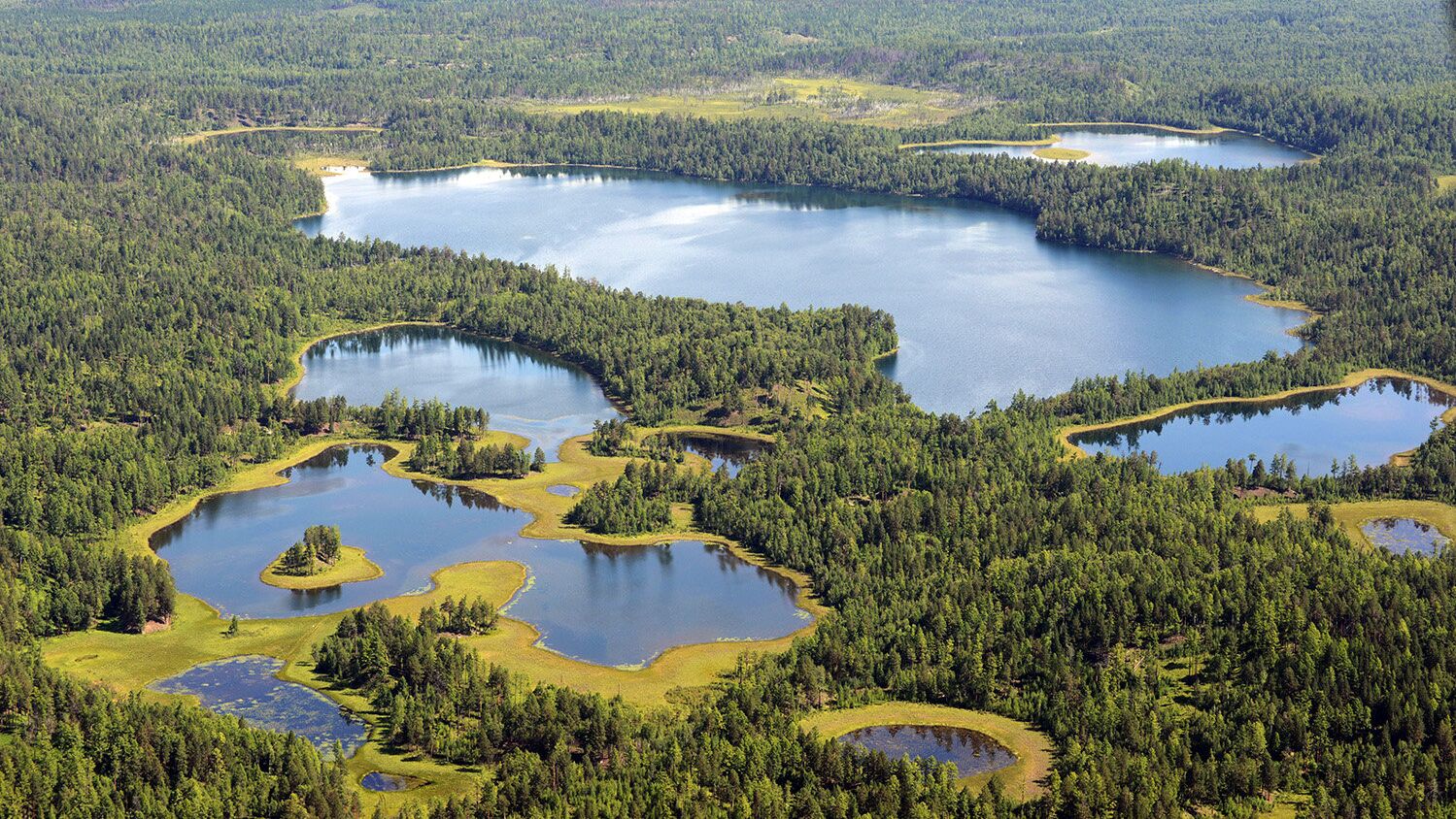 Тункинский национальный парк уникален еще и тем, что на его территории находится административный Тункинский район - РИА Новости, 1920, 25.10.2021