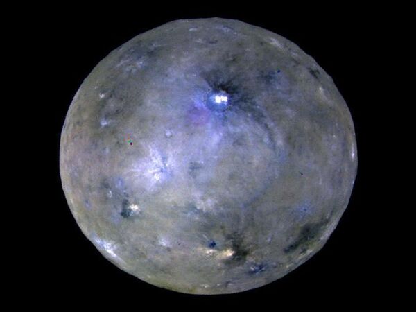 Карликовая планета Церера, снятая космическим аппаратом Dawn